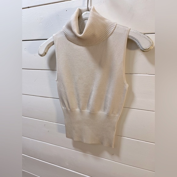 MARCIANO - Sleeveless Turtleneck Knit Top - Size XS - Picture 7 of 8